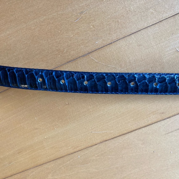 Vintage Canada Belt in navy snakeskin - Picture 3 of 3